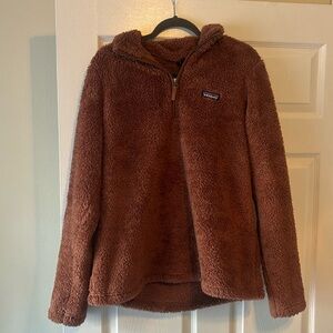 Patagonia pullover in great condition.